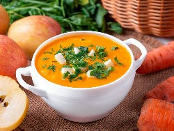 Постна крем супа с ябълки, моркови и картофи - снимка на рецептата